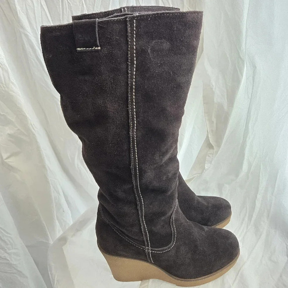 Cozy Emu Knee High Shearling Boots - Picture 3 of 15